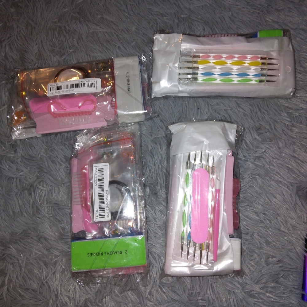 NWT FULL NAIL DESIGN KITS 💅